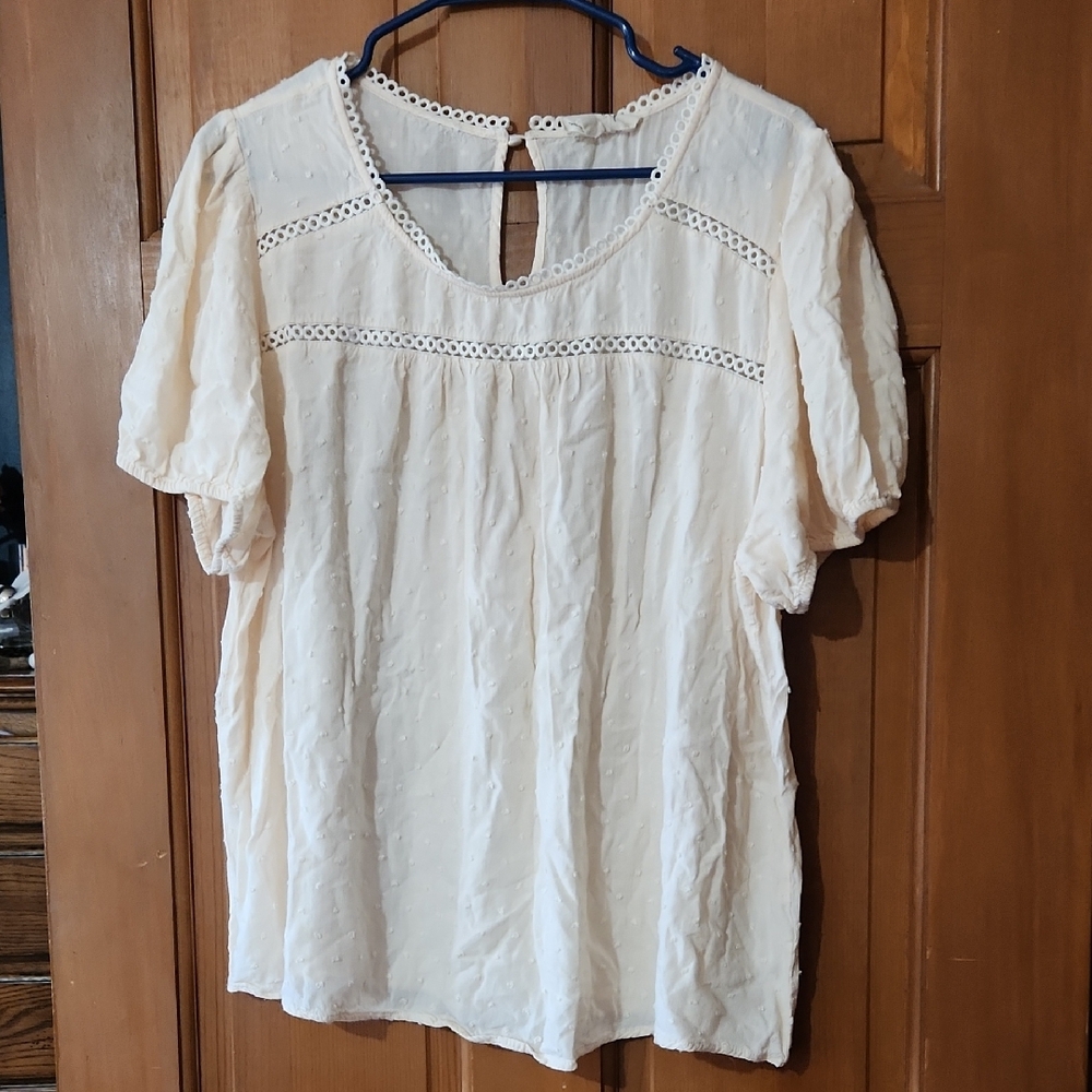 Cream Puff Sleeve Blouse with Relaxed Fit